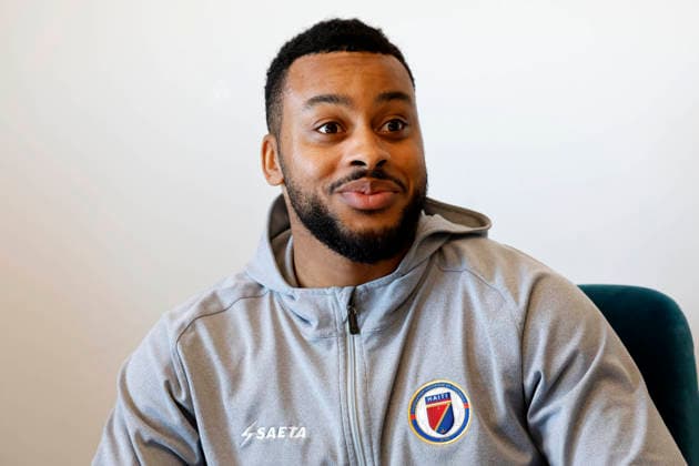 Weißenthurm, Deutschland, 10.03.2026 FC Cosmos Koblenz Interview mit dem Torwart Josue DUVERGER ( FC Cosmos Koblenz ) in den Räumen der Geschäftsstelle des FC Cosmos Koblenz in Weißenthurm Der Torwart des Oberligisten ist auch der Torwart der Fussball Nationalmannschaft von Haiti und wird bei der FIFA-Fussball-Weltmeisterschaft in den USA sein Land vertreten. *** Weißenthurm, Germany, 10 03 2026 FC Cosmos Koblenz Interview with goalkeeper Josue DUVERGER FC Cosmos Koblenz in the offices of FC Cosmos Koblenz in Weißenthurm The goalkeeper of the Oberliga club is also the goalkeeper of the Haiti national football team and will represent his country at the FIFA World Cup in the USA