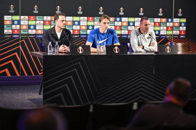 Genk s spokesman Iben Sempels, Genk s Matte Smets and Genk s head coach Nicky Hayen pictured during a press conference, PK, Pressekonferenz of Belgian soccer team KRC Genk, Wednesday 11 March 2026 in Genk. The team is preparing for tomorrow s match against German Freiburg, the first leg of the 1 16 Finals of the UEFA Europa League tournament. TOM GOYVAERTS TomxGoyvaerts  x167141464x
