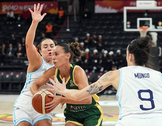 Argentina v Australia - FIBA Women s Basketball World Cup 2026 Qualifying Tournaments ISTANBUL, TURKIYE - MARCH 11: Argentina’s Flor Martinez (L) and Australia’s Steph Talbot (C) in action during the FIBA Women’s World Cup Qualifiers Group A basketball match at the Turkcell Basketball Development Center in Istanbul, Turkiye, on March 11, 2026. Esra Bilgin Anadolu Istanbul Turkey. Editorial use only. Please get in touch for any other usage.  Copyright: x2026xAnadoluxEsraxBilginx