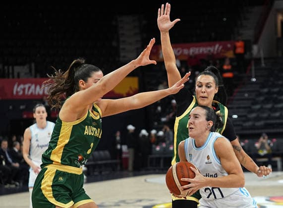 Argentina v Australia - FIBA Women s Basketball World Cup 2026 Qualifying Tournaments ISTANBUL, TURKIYE - MARCH 11: Argentina’s Macarena D’Urso (20) and Australia’s Alex Wilson (2R) in action during the FIBA Women s Basketball World Cup 2026 Qualifying Tournaments match between Argentina and Australia at Turkcell Basketball Development Center in Istanbul, Turkiye, on March 11, 2026. Esra Bilgin Anadolu Istanbul Turkey. Editorial use only. Please get in touch for any other usage.  Copyright: x2026xAnadoluxEsraxBilginx