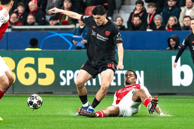 UEFA Champions League 2025 2026 Bayer 04 Leverkusen vs. Arsenal, Achtelfinale, Round of 16 - Hinrunde, Mittwoch, 11.03.2026 BayArena (Nordrhein-Westfalen, Deutschland) Ibrahim Maza ( 30) Jurrien Timber (Arsenal, 12) Copyright: xCelinaxLeiersx