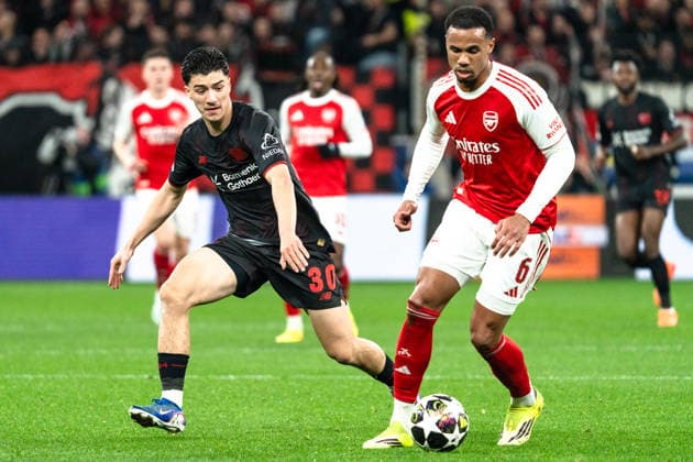 UEFA Champions League 2025 2026 Bayer 04 Leverkusen vs. Arsenal, Achtelfinale, Round of 16 - Hinrunde, Mittwoch, 11.03.2026 BayArena (Nordrhein-Westfalen, Deutschland) Gabriel Magalhaes Magalhaes (Arsenal, 6) Ibrahim Maza ( 30) Copyright: xCelinaxLeiersx