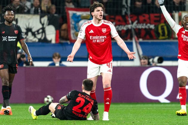 UEFA Champions League 2025 2026 Bayer 04 Leverkusen vs. Arsenal, Achtelfinale, Round of 16 - Hinrunde, Mittwoch, 11.03.2026 BayArena (Nordrhein-Westfalen, Deutschland) Aleix Garcia ( 24) Declan Rice (Arsenal, 41) Copyright: xCelinaxLeiersx