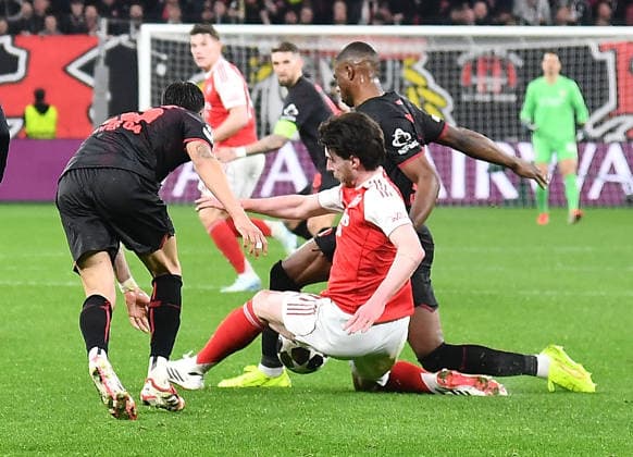 11.03.2026, xhbx, Fussball UEFA Champions League, Bayer 04 Leverkusen - FC Arsenal London v.l. Declan Rice (Arsenal London FC) (DFL DFB REGULATIONS PROHIBIT ANY USE OF PHOTOGRAPHS as IMAGE SEQUENCES and or QUASI-VIDEO) Leverkusen