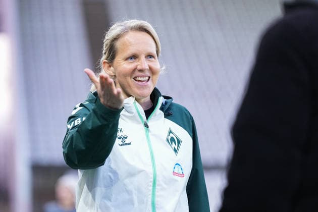 11.03.2025, xydrx, Fußball, DFB-Pokal Viertelfinale Frauen, SGS Essen - SV Werder Bremen, Saison 2025 2026, Stadion an der Hafenstraße: Friederike Kromp (Cheftrainerin SV Werder Bremen) DFB regulations prohibit any use of photographs as image sequences and or quasi-video. Copyright: HMBxMedia YannisxDreimann