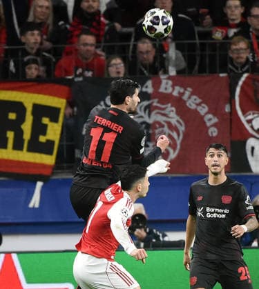 11.03.2026, xhbx, Fussball UEFA Champions League, Bayer 04 Leverkusen - FC Arsenal London v.l. Gabriel Martinelli (Arsenal London FC), Martin Terrier (Bayer Leverkusen) (DFL DFB REGULATIONS PROHIBIT ANY USE OF PHOTOGRAPHS as IMAGE SEQUENCES and or QUASI-VIDEO) Leverkusen