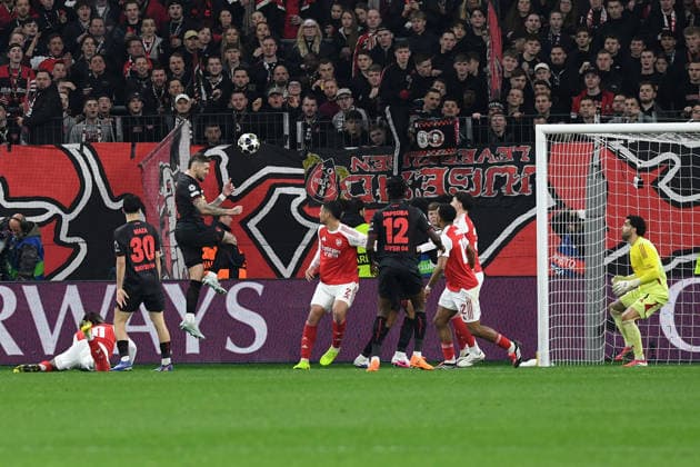 Robert Andrich (Bayer 04 Leverkusen) Tor zum 1:0 waehrend des Spiels der UEFA Champions League 2025 26, Achtelfinale, Hinspiel zwischen Bayer 04 Leverkusen und FC Arsenal, BayArena am 11. March 2026 in Leverkusen, Deutschland. (Foto von Ralf Treese DeFodi Images) +++ Robert Andrich (Bayer 04 Leverkusen) scores his team™s first goal during the UEFA Champions League 2025 26 Round of 16, First Leg, match between Bayer 04 Leverkusen and FC Arsenal at BayArena on February 24, 2026 in Leverkusen, Germany. (Photo by Ralf Treese DeFodi Images) -