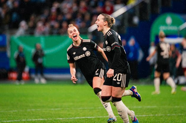 DFB-Pokal Frauen: Hamburger SV vs. FC Bayern München,11.03.2026 TOR, JUBEL zum 0:2 durch Franziska Kett (FC Bayern München, 20) zusammen mit Giulia Gwinn (FC Bayern München, 7); Fußball, DFB-Pokal Frauen, Viertelfinale: Hamburger SV vs. FC Bayern München am 11.03.2026 im Volksparkstadion, Hamburg DFB REGULATIONS PROHIBIT ANY USE OF PHOTOGRAPHS AS IMAGE SEQUENCES AND OR QUASI-VIDEO. Copyright: xBEAUTIFULxSPORTS Tonhäuserx