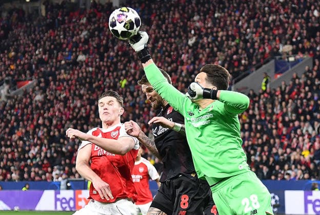 11.03.2026, xhbx, Fussball UEFA Champions League, Bayer 04 Leverkusen - FC Arsenal London v.l. Viktor Gyökeres (Arsenal London FC), Robert Andrich (Bayer Leverkusen), Janis Blaswich (Bayer Leverkusen) (DFL DFB REGULATIONS PROHIBIT ANY USE OF PHOTOGRAPHS as IMAGE SEQUENCES and or QUASI-VIDEO) Leverkusen