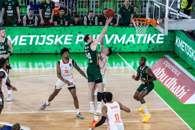 GER, BKT EuroCup, Saison 2025 2026, Achteffinale, Cedevita Olimpija Ljubljana- Niners Chemnitz 11.03.2026, Arena Stozice, Ljubljana, GER, BKT EuroCup, Saison 2025 2026, Achteffinale, Cedevita Olimpija Ljubljana- Niners Chemnitz David Skara (Cedevita Olimpija Ljubljana 24) Foto Alexander Trienitz Ljubljana Arena Stozice Slowenien