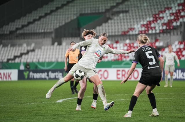 Deutschland: DFB-Pokal Frauen 2025 2026, SGS Essen vs SV Werder Bremen, Mittwoch 11.03.2026 Stadion an der Hafenstraße (Nordrhein-Westfalen, Deutschland) Lina Hausicke (SV Werder Bremen, 18) Copyright: xMerlexKölkingx