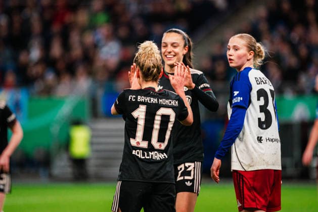 DFB-Pokal Frauen: Hamburger SV vs. FC Bayern München,11.03.2026 TOR, JUBEL zum 0:3 durch Natalia Padilla-Bidas (FC Bayern München, 23) mit Linda Dallmann (FC Bayern München, 10); Fußball, DFB-Pokal Frauen, Viertelfinale: Hamburger SV vs. FC Bayern München am 11.03.2026 im Volksparkstadion, Hamburg DFB REGULATIONS PROHIBIT ANY USE OF PHOTOGRAPHS AS IMAGE SEQUENCES AND OR QUASI-VIDEO. Copyright: xBEAUTIFULxSPORTS Tonhäuserx