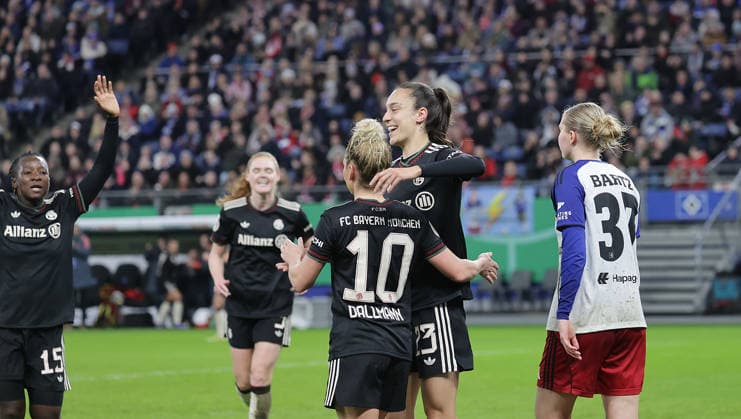 0-3 Torjubel Natalia Padilla-Bidas (FC Bayern Muenchen) Fussball, Saison 2025 2026, Frauen, DFB Pokal, Viertelfinale, Volksparkstadion Hamburg, Hamburger SV gegen FC Bayern Muenchen DFL REGULATIONS PROHIBIT ANY USE OF PHOTOGRAPHS AS IMAGE SEQUENCES AND OR QUASI-VIDEO.