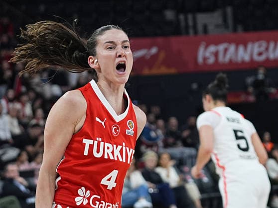 Turkiye v Canada - FIBA Women s Basketball World Cup Qualifiers ISTANBUL, TURKIYE - MARCH 11: Olcay Cakir (4) of Turkiye celebrates after scoring a point during the FIBA Women’s Basketball World Cup Qualifiers Group C match between Canada and Turkiye at the Turkcell Basketball Development Center in Istanbul, Turkiye, on March 11, 2026. Esra Bilgin Anadolu Istanbul Turkey. Editorial use only. Please get in touch for any other usage.  Copyright: x2026xAnadoluxEsraxBilginx