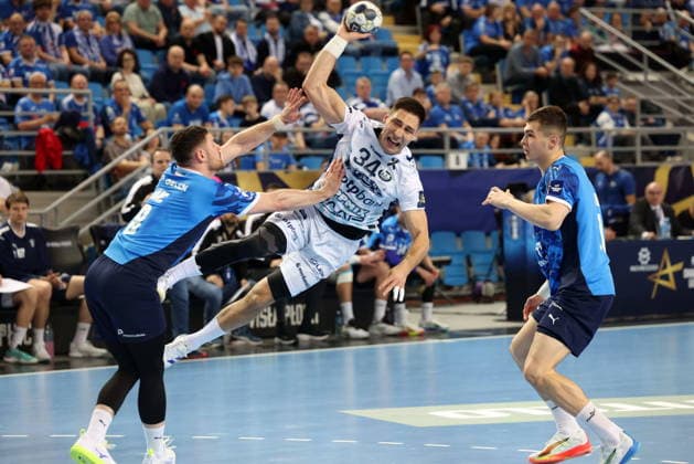 Plock 11.03.2026 Liga mistrzow pilka reczna mezczyzn faza grupowa sezon 2025 26 --- Group Chase mens handball EHF Champions League Orlen Wisla Plock - OTP Bank - Pick Szeged Mitja Janc Lazar Kukic Fot. Marcin Solarz FotoPyK NEWSPIX.PL --- newspix.pl 