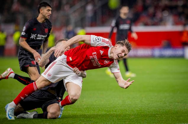 Leverkusen, Germany. 11th Mar 2026. Viktor Gyokeres (Arsenal) Robert Andrich (Leverkusen) Bayer Leverkusen - Arsenal London 11.03.2026