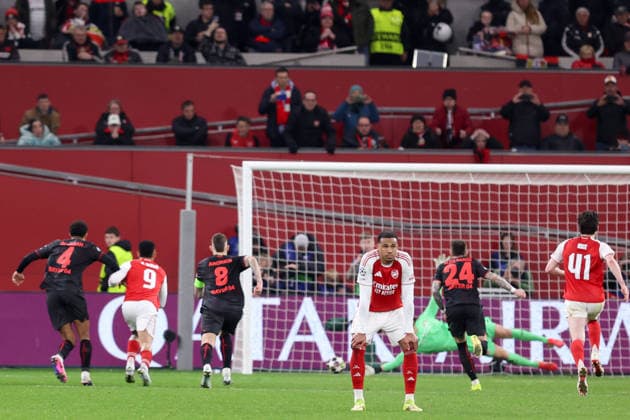Elfmeter zum 1:1 durch Kai Havertz (Arsenal London) GER, Bayer Leverkusen gegen Arsenal London, Fussball, Champions League, Achtelfinale, Spielzeit 2025 2026, 11.03.2026 DFL REGULATIONS PROHIBIT ANY USE OF PHOTOGRAPHS AS IMAGE SEQUENCES AND OR QUASI-VIDEO GER, Bayer Leverkusen gegen Arsenal London, Fussball, Champions League, Achtelfinale, Spielzeit 2025 2026, 11.03.2026 Leverkusen Copyright: xEibner-Pressefoto FrankxZeisingx EP_FZG