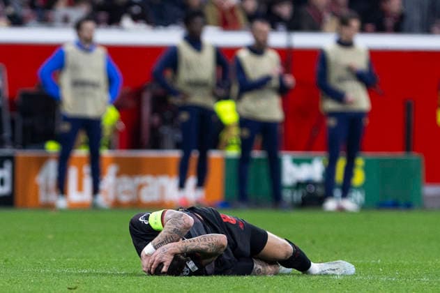 LEVERKUSEN, GERMANY - MARCH 11: Robert Andrich (Bayer 04 Leverkusen, 8) in pain during the UEFA Champions League match between Bayer Leverkusen vs. FC Arsenal in the first leg of the round of 16 at BayArena on March 11th, 2026 in Leverkusen, Germany. NRW Germany Copyright: xBEAUTIFULxSPORTS JulianxMeuselx