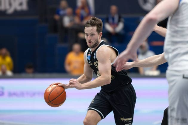Spencer Reaves (MBC, 31), Syntainics MBC vs. BK Olomoucko, European North Basketball League, Achtelfinale, 2025 26, Deutschland, Tschechien, 11.03.2026. Weissenfels Stadthalle Sachsen-Anhalt Deutschland