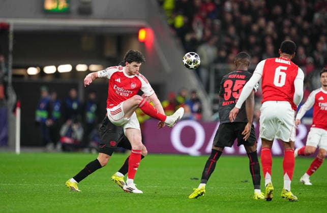 Declan Rice (FC Arsenal) controls the ball during Bayer Leverkusen and FC Arsenal at BayArena, Leverkusen, Germany on March 11, 2026. Thor Wegner DeFodi Images. (Photo by DeFodi Images) -