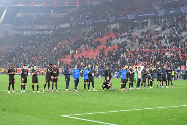 verhaltener Schlussjubel, jubelnd, Jubel, Begeisterung, Freude, Emotion Bayer Leverkusen Fussball Champions League, Achtelfinale, Bayer 04 Leverkusen (LEV) - FC Arsenal London (ARS) 1-1 am 11.03.2026 in Leverkusen Deutschland. UEFA regulations prohibit any use of photographs as image sequences and or quasi-video Â