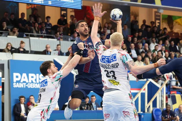 HANDBALL : Paris Saint Germain Vs SC Magdeburg - Ligue des Champions - 11 03 2026 Yahia Omar (Paris Saint Germain) Vs Elvar Orn Jonsson (SC Magdeburg) - Magnus Saugstrup (SC Magdeburg) ParisFrance  Copyright: xMichaelxBaucherx