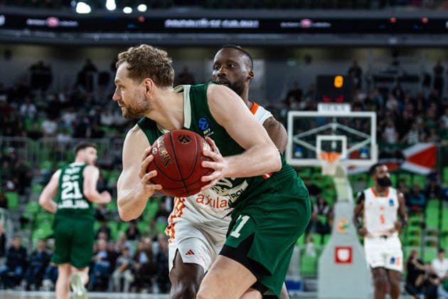 GER, BKT EuroCup, Saison 2025 2026, Achteffinale, Cedevita Olimpija Ljubljana- Niners Chemnitz 11.03.2026, Arena Stozice, Ljubljana, GER, BKT EuroCup, Saison 2025 2026, Achteffinale, Cedevita Olimpija Ljubljana- Niners Chemnitz Matthew Hurt (Cedevita Olimpija Ljubljana 21) Foto Alexander Trienitz Ljubljana Arena Stozice Slowenien