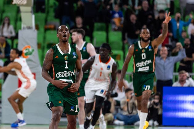GER, BKT EuroCup, Saison 2025 2026, Achteffinale, Cedevita Olimpija Ljubljana- Niners Chemnitz 11.03.2026, Arena Stozice, Ljubljana, GER, BKT EuroCup, Saison 2025 2026, Achteffinale, Cedevita Olimpija Ljubljana- Niners Chemnitz Umoja Gibson (Cedevita Olimpija Ljubljana 1) jubelt Foto Alexander Trienitz Ljubljana Arena Stozice Slowenien