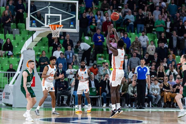 GER, BKT EuroCup, Saison 2025 2026, Achteffinale, Cedevita Olimpija Ljubljana- Niners Chemnitz 11.03.2026, Arena Stozice, Ljubljana, GER, BKT EuroCup, Saison 2025 2026, Achteffinale, Cedevita Olimpija Ljubljana- Niners Chemnitz Amadou Sow (Niners Chemnitz, 12) Foto Alexander Trienitz Ljubljana Arena Stozice Slowenien