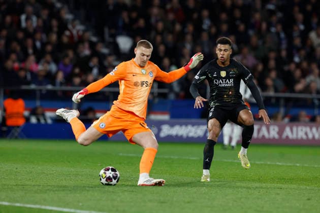March 11, 2026, Paris, Paris, France: Filip JORGENSENn (GK) of CHELSEA FC in action during the UEFA Champions League round of 16 match between Paris Saint Germain and Chelsea at Parc des Princes Stadium - on March 10 2026 Paris - France Soccer Champion s League 2026 Paris Saint Germain Vs Chelsea  - ZUMAb253 20260311_zsp_b253_009 Copyright: xLoicxBaratouxx