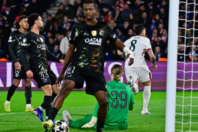 FOOTBALL : PSG vs Chelsea - Ligue des Champions - 11 03 2026 Enzo Fernandez of Chelsea celebrates after scoring during the UEFA Champions League match between Paris Saint Germain and Chelsea FC at Parc Des Princes on March 11 , 2026 in Paris, France. ( Photo by Federico Pestellini PsnewZ ) ParisFrance  Copyright: xFedericoxPestellinix