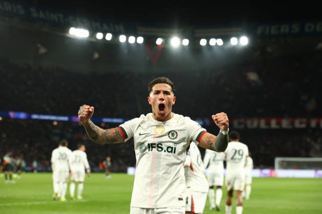March 11, 2026, Paris, Ile-De-France, France: ENZO FERNANDEZ of Chlesea celebrates scoring his side s second goal in the UEFA Champions League 2025 26 Round of 16 Leg 1 of 2 game between PARIS SAINT-GERMAIN (PSG) and CHELSEA FC at the Parc des Princes Stadium in Paris, France. Soccer 2026: Champions League: PSG : Chelsea  - ZUMAc179 20260311_zep_c179_041 Copyright: xMickaelxChavetx
