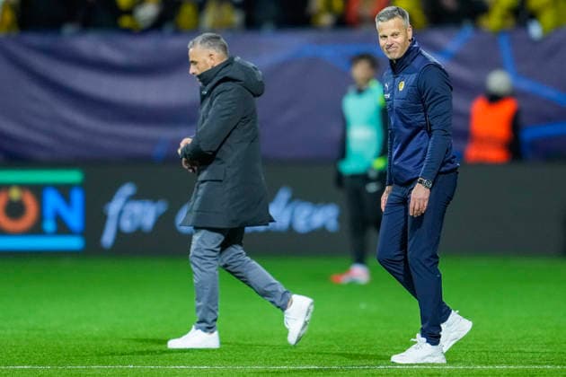 Football, Champions League 2025 2026 Bodo Glimt Sporting Lisbon Bodo, Norway 20260311 Sporting coach Rui Borges left and Bodo Glimt coach Kjetil Knutsen right after the end of the Champions League football match between Bodo Glimt and Sporting Lisbon at Aspmyra stadium Photo Fredrik Varfjell NTB Bodo Norway EDITORIAL USE ONLY RESTRICTED USE FOR BETTING COMPANIES  Copyright: xFredrikxVarfjellx xNTBx