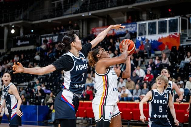 Basketball Villeurbanne 11.03.2026 Wommen™s Basketball World Cup 2026 Qualifying Tournament Deutschland (GER) - Südkorea (KOR) Nyara Sabally (Deutschland, No.08) Jisu Park (Korea, No.07)
