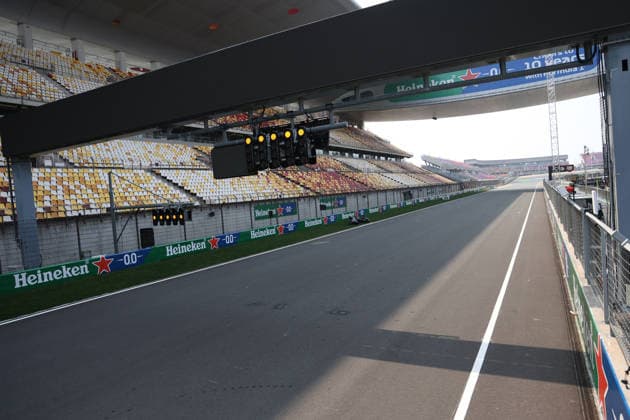 12.03.2026, Shanghai International Circuit, Shanghai, Formel 1 Großer Preis von China 2025 , im Bild Die Start und Zielgerade in Shanghai. (Photo by Milan Klemenc Hasan Bratic DeFodi Images) -