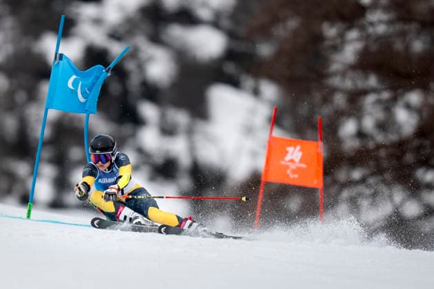 CORTINA, ITALIEN 20260312 Ebba Arsjö under första aket under torsdagens storslalom damer (staende) i Paralympics i Tofane Alpine Skiiing Center, Cortina. *** Bilden ingar i SPORTPAKET. För övriga BETALBILD *** CORTINA ITALIEN x9200x *** CORTINA, ITALY 20260312 Ebba Arsjö during the first run of Thursdays womens giant slalom at the Paralympics in Tofane Alpine Skiing Center, Cortina The picture is in the SPORT PACKAGE For others PAYPICTURE CORTINA ITALY x9200x  Copyright: xBjörnxLarssonxRosvall TTx PARALYMPICS 2026 STORSLALOM