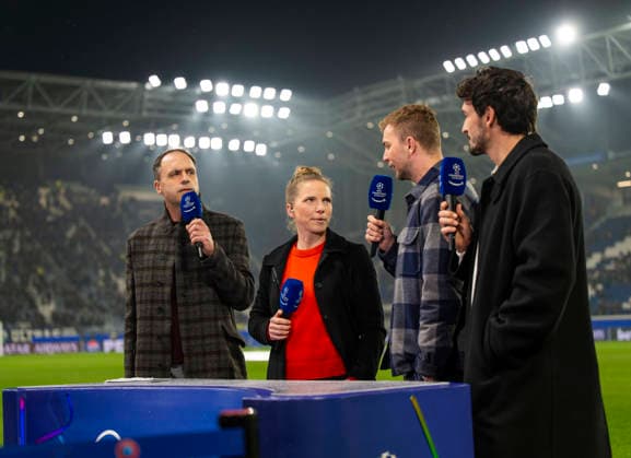 10.03.2026, Fussball UEFA Championsleague 2025 2026: Achtelfinale, Atalanta Bergamo - FC Bayern München, in der New Balance Arena (Bergamo, Italien), Experten am TV-Mikrofon, v.li: Tabea Kemme, Christoph Kramer, Mats Hummels,