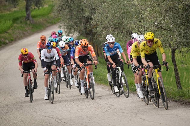 The pack rides during the 213-kilometer Stage 4 of the Tirreno-Adriatico cycling race from Tagliacozzo to Martinsicuro - Italy,- Thursday, March 12, 2026. - cycling .  Copyright: xMarcoxAlpozzi LaPressex