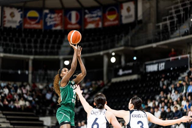 LYON-VILLEURBANNE, FRANCE - MARCH 12: Victoria Macaulay (Nigeria, 25) shoots the ball over Isaem Choi (Republic of Korea, 6) and Leeseul Kang (Republic of Korea, 3) during the FIBA Women™s World Cup Qualifying Tournament match between Republic of Korea (KOR) vs. Nigeria (NGR) at Astroballe on matchday 2 of the FIBA Women™s World Cup Qualifying Tournament on March 12, 2026 in Lyon-Villeurbanne, France. France Copyright: xSteffiexWunderlx