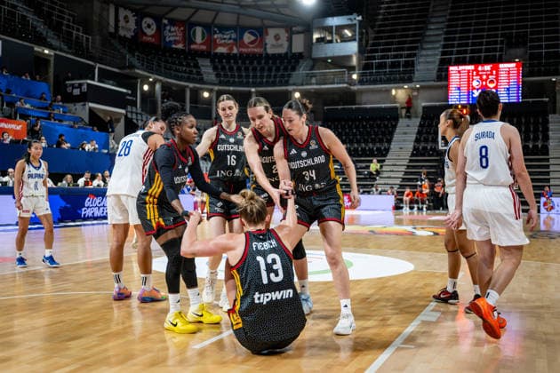 Basketball Villeurbanne 12.03.2026 Wommen™s Basketball World Cup 2026 Qualifying Tournament Philippinen (PHI) - Deutschland (GER) Leonie Fiebich (Deutschland, No.13)