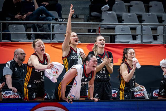Basketball Villeurbanne 12.03.2026 Wommen™s Basketball World Cup 2026 Qualifying Tournament Philippinen (PHI) - Deutschland (GER) Jubel Deutschland *** Basketball Villeurbanne 12 03 2026 Wommen™s Basketball World Cup 2026 Qualifying Tournament Philippines PHI Germany GER Cheers Germany