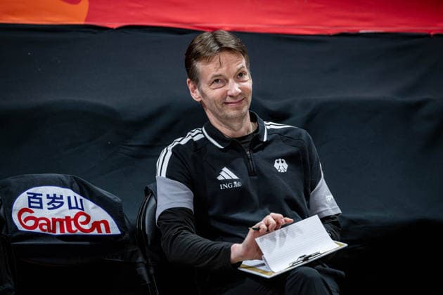 Basketball Villeurbanne 12.03.2026 Wommen™s Basketball World Cup 2026 Qualifying Tournament Philippinen (PHI) - Deutschland (GER) Olaf Lange (Deutschland, Trainer)