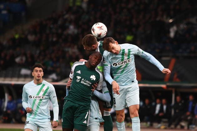 UEFA Europa League, Panathinaikos FC vs Real Betis - Andreas Tetteh of Panathinaikos in action against Diego Llorente of Real Betis during the UEFA Europa League round of 16 1st leg soccer match between Panathinaikos FC and Real Betis held at Olympic Athletic Center of Athens in Athens, Greece, 12 March 2026. IMAGO ONE INCH PRODUCTIONS ATHENS Greece Copyright: xOnexInchxProductionsx 6889854