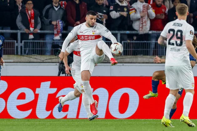 Deniz Undav (VfB Stuttgart, 26) am Ball , Deutschland, Fussball, UEFA Europa League, Achtelfinale, 2025 2026, VfB Stuttgart vs. FC Porto, 12.03.2026, Stuttgart Arena Stuttgart Deutschland Copyright: xGrantxHubbsx