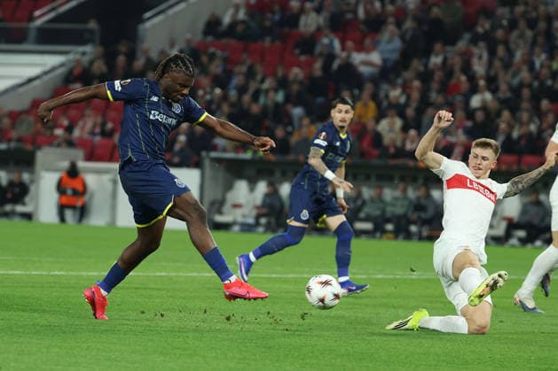 FBL- UEFA Europa League Round of 16 first leg 2025-26 VfB Stuttgart - FC Porto Terem Moffi (FC Porto) scores the goal to 0:1, Finn Jeltsch (VFB Stuttgart) during the UEFA Europa League Round of 16 first leg soccer match between VfB Stuttgart and FC Porto at the Stuttgart Arena in Stuttgart, Germany, March 12, 2026 Copyright: JoaquimxFerreira