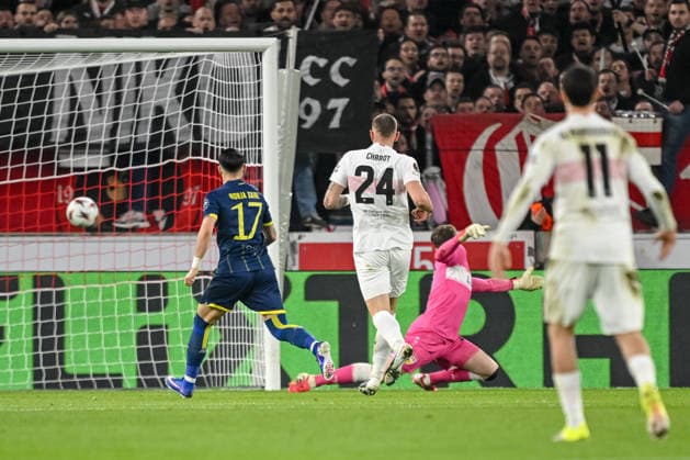 Terem Moffi (FC Porto) scores his team s first goal during the UEFA Europa League 2025 26 Round of 16 First Leg match between VfB Stuttgart and FC Porto at Stuttgart Arena on March 12, 2026 in Stuttgart, Germany. (Photo by Harry Langer DeFodi Images) -