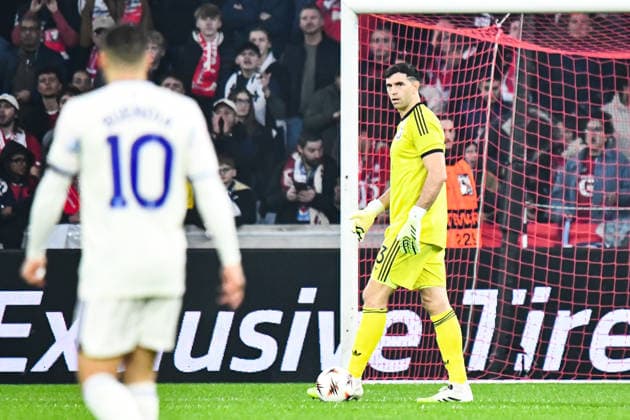 FOOTBALL: LILLE OSC - ASTON VILLA Baptiste AUTISSIER MAXPPP - Lille 12 03 2026 Baptiste AUTISSIER Maxppp Lille ; 12 03 2026 ; Emiliano Martinez lors du match Lille OSC vs Aston Villa, 8e de finale aller de la ligue de l‚ÄôEuropa League a Lille le 12 Mars 2026. Lille vs Aston Villa, Europa league Lille Lille Haut de France France  Copyright: xMAXPPPxBaptistexAUTISSIERx BAU202603122316 BAU202603122316