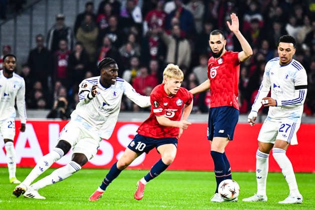 FOOTBALL: LILLE OSC - ASTON VILLA Baptiste AUTISSIER MAXPPP - Lille 12 03 2026 Baptiste AUTISSIER Maxppp Lille ; 12 03 2026 ; Hakon Arnar Haraldsson et Amadou Onana lors du match Lille OSC vs Aston Villa, 8e de finale aller de la ligue de l‚ÄôEuropa League a Lille le 12 Mars 2026. Lille vs Aston Villa, Europa league Lille Lille Haut de France France  Copyright: xMAXPPPxBaptistexAUTISSIERx BAU202603122332 BAU202603122332