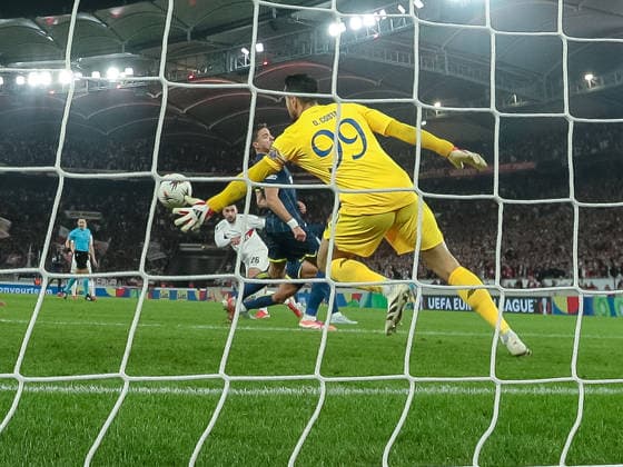 Deniz Undav (VfB Stuttgart) scores his team s first goal during the UEFA Europa League 2025 26 Round of 16 First Leg match between VfB Stuttgart and FC Porto at Stuttgart Arena on March 12, 2026 in Stuttgart, Germany. (Photo by Harry Langer DeFodi Images) -