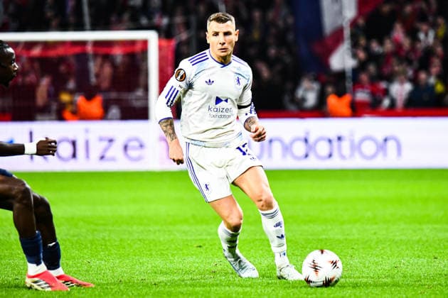 FOOTBALL: LILLE OSC - ASTON VILLA Baptiste AUTISSIER MAXPPP - Lille 12 03 2026 Baptiste AUTISSIER Maxppp Lille ; 12 03 2026 ; Lucas Digne lors du match Lille OSC vs Aston Villa, 8e de finale aller de la ligue de l‚ÄôEuropa League a Lille le 12 Mars 2026. Lille vs Aston Villa, Europa league Lille Lille Haut de France France  Copyright: xMAXPPPxBaptistexAUTISSIERx BAU202603122377 BAU202603122377